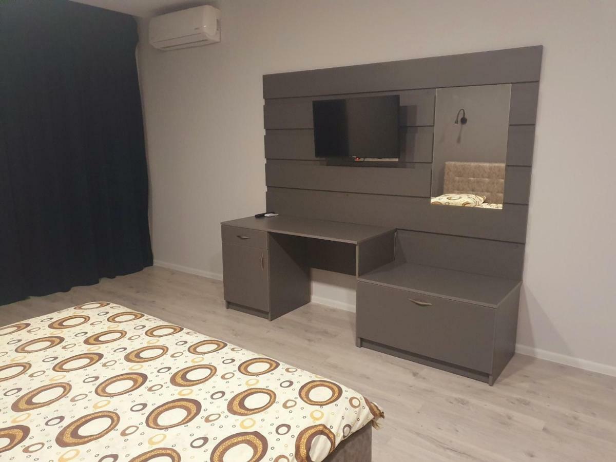Apartments Yes อุชโฮรอด ภายนอก รูปภาพ