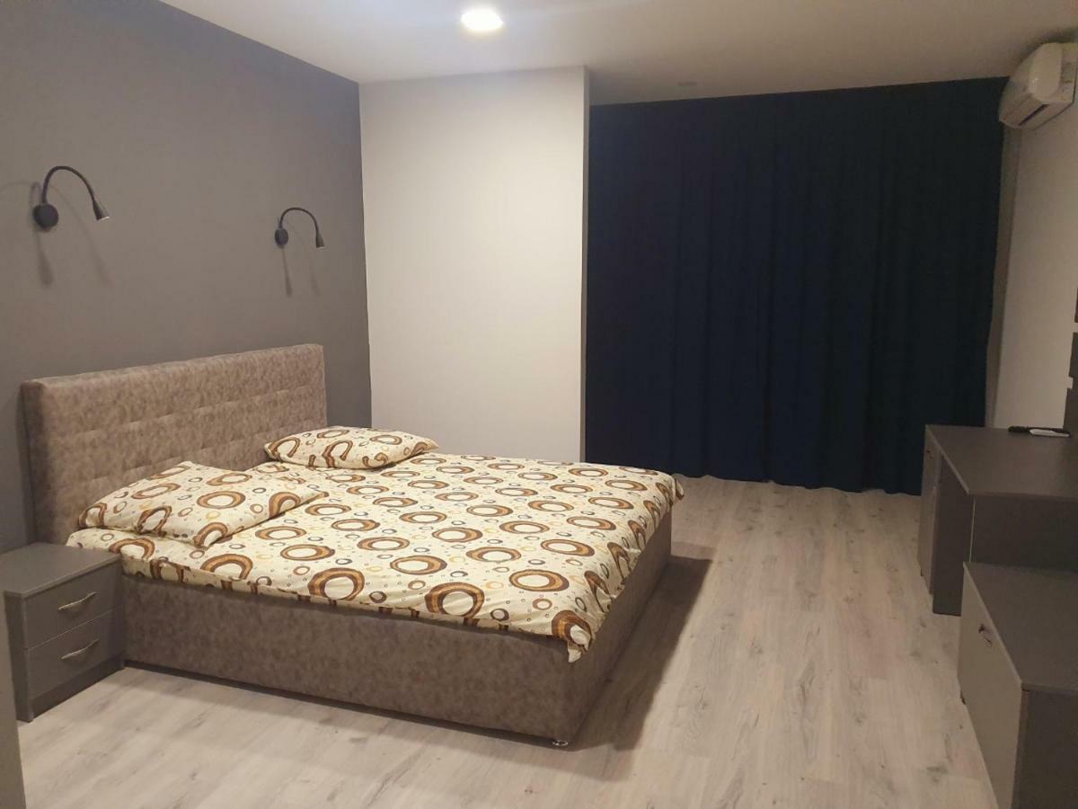 Apartments Yes อุชโฮรอด ภายนอก รูปภาพ